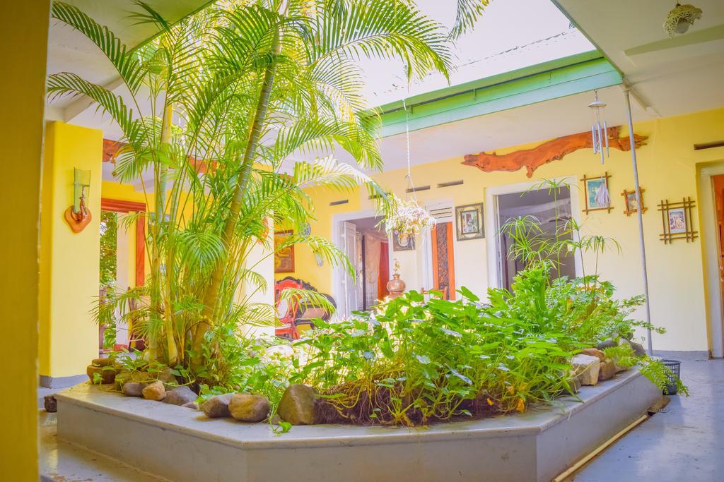 Shammie Guest House Hikkaduwa Exterior photo
