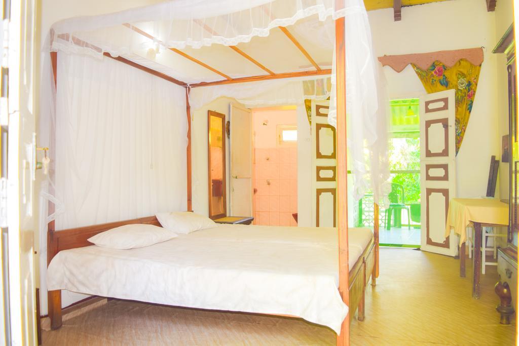 Shammie Guest House Hikkaduwa Exterior photo
