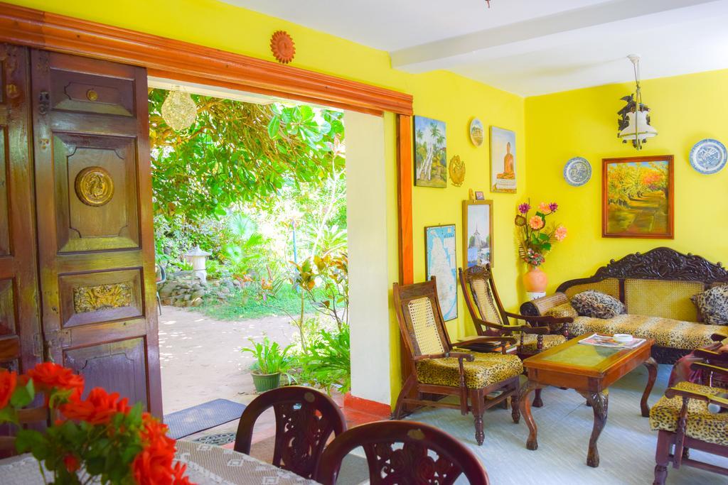 Shammie Guest House Hikkaduwa Exterior photo
